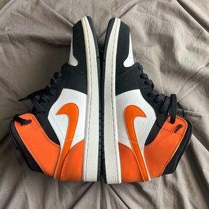 Jordan 1 Shattered Backboard Mids